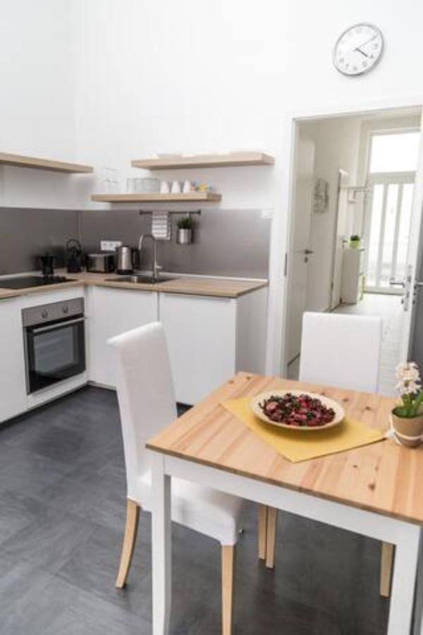 Hi-Bp Sunny Home Apartments In The Heart Of Budapest Exterior foto